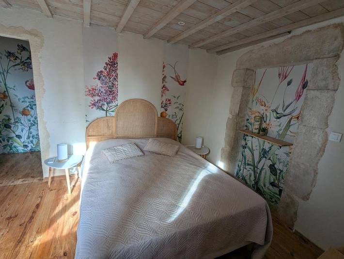 Chambre d’hôte pour 2 personnes, avec Terrasse et Jardin ainsi que Piscine et Vue à Salavas