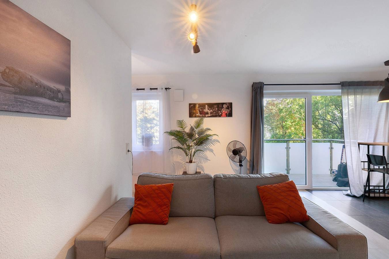 Ganze Wohnung, Ferienwohnung 'Zola' mit Balkon und Wlan in Frankenthal, Kurpfalz