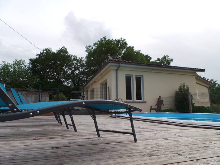 Gîte pour 8 personnes, avec terrasse ainsi que piscine et jardin dans le Gers - 2