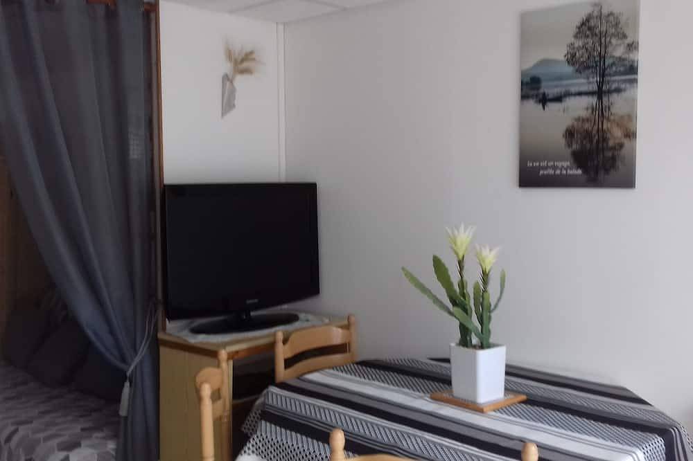 Ganze Wohnung, Lage st jean d'angely 17400 in Essouvert, Saint-Jean-d'Angély und Umgebung