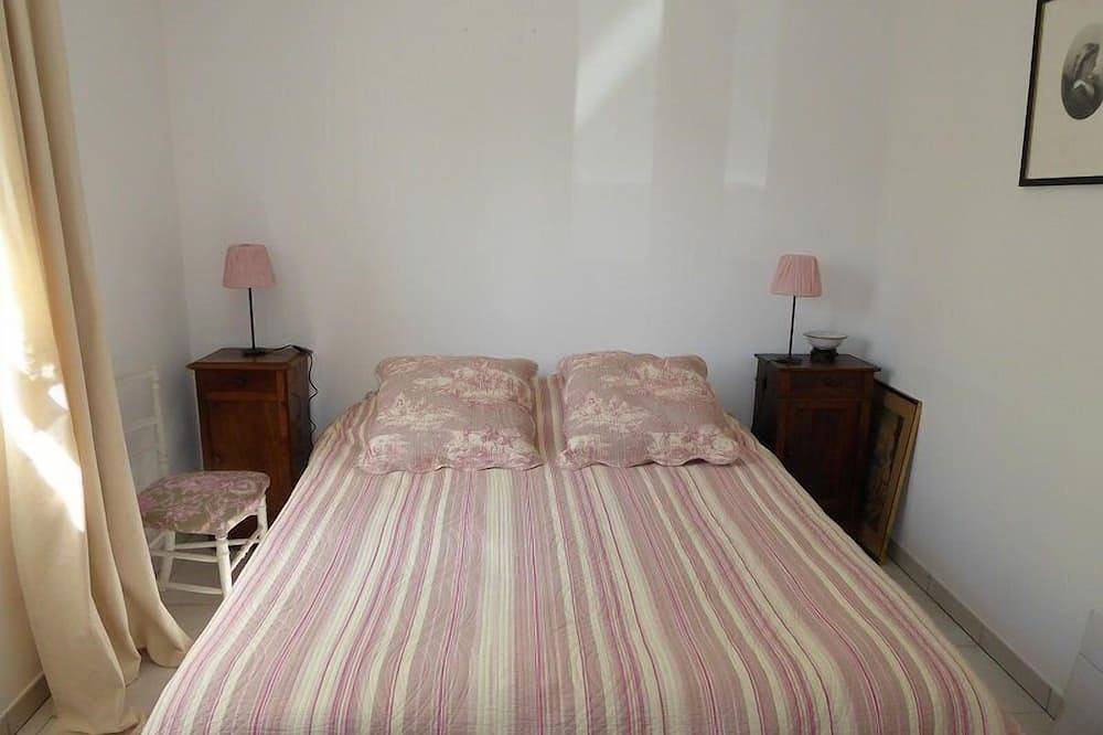 Sanguinet- Charming comfortable semi-detached house, sleeps 6 in Sanguinet, Côte d’Argent