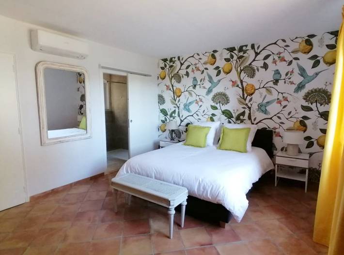 Location de vacances pour 2 personnes, avec piscine et jardin dans Parc naturel régional des Préalpes d'Azur - 2