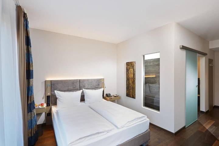 Hotel für 2 Personen, mit Garten und Sauna sowie Pool, mit Haustier in Freiburg - 3