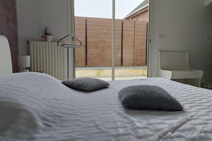 Location de vacances pour 2 personnes, avec terrasse ainsi que sauna et jacuzzi à Achicourt - 3