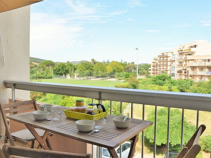 Gîte pour 4 personnes, avec Terrasse dans Golf Grand Jardin