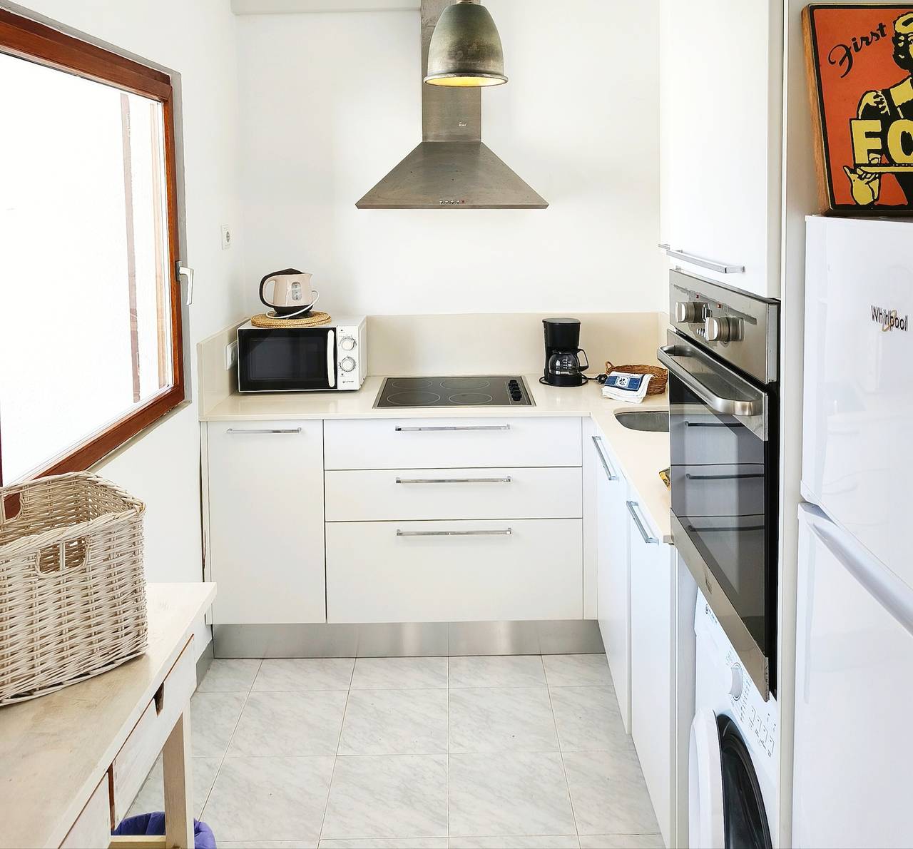 Ganze Wohnung, Ferienwohnung 'Miramar' mit Meer- und Bergblick, privater Terrasse und Wi-Fi in Colònia de Sant Pere, Artà