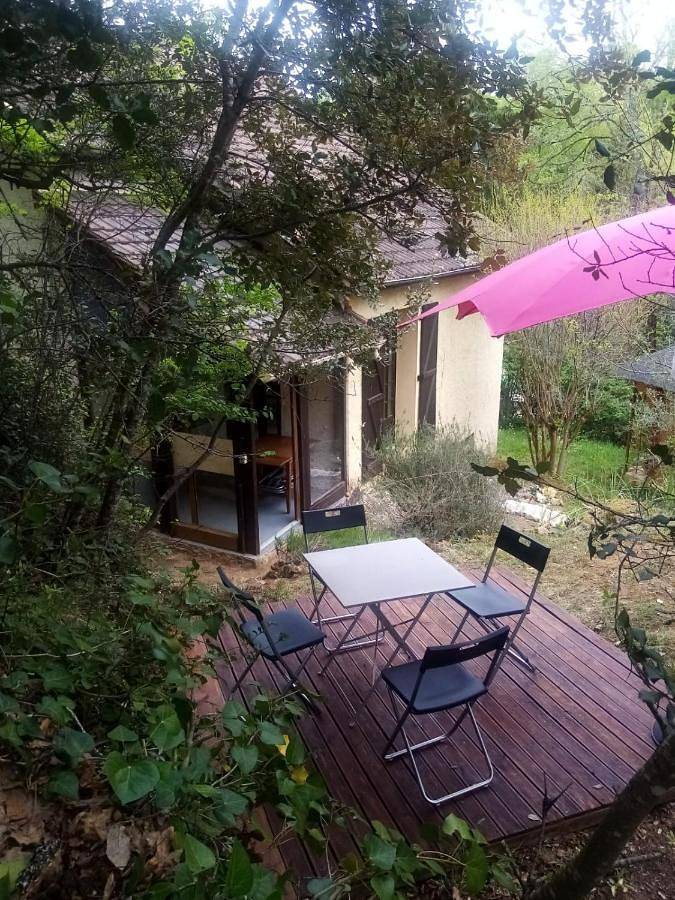 Gîte pour 4 personnes, avec vue et jardin à Payrignac