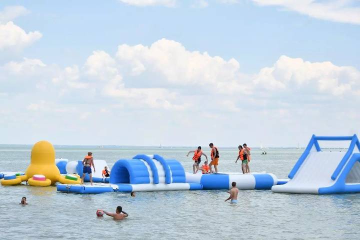 Camping für 4 Personen, mit Terrasse und Kinderpool sowie Pool und Sauna in Balatonfüred - 3