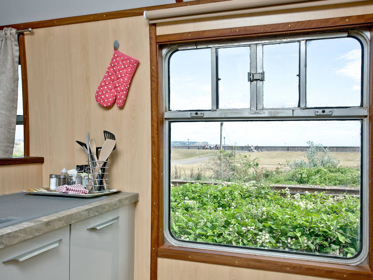 Brunel Boutique Railway Carriage 5 in Dawlish Warren, Dawlish
