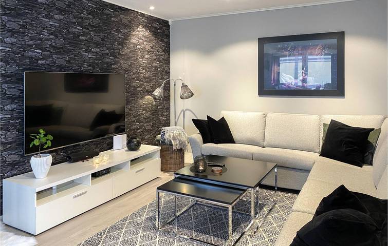 Ferienhaus für 7 Personen, mit Terrasse und Garten in Stryn - 3