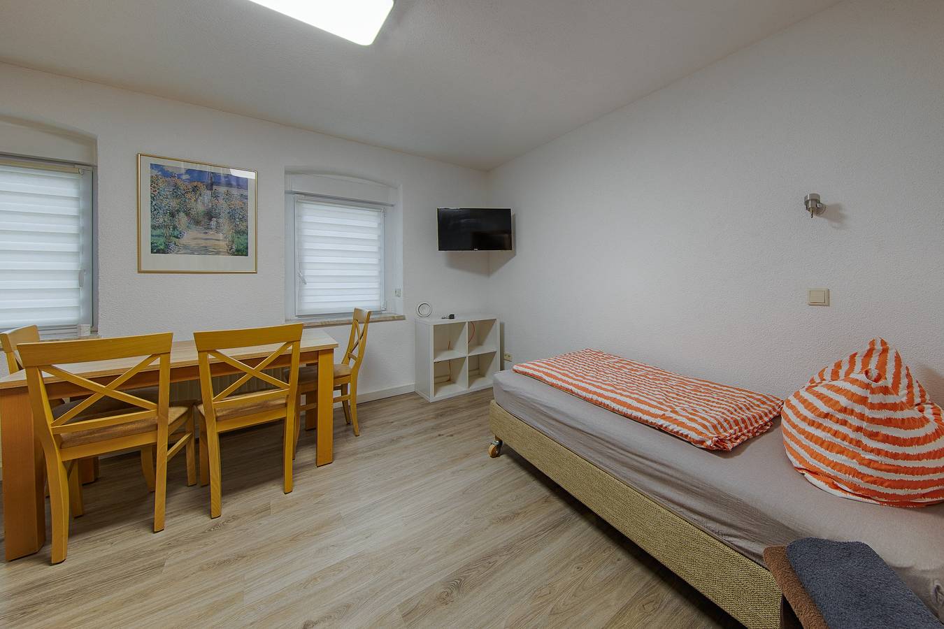 Ganze Ferienwohnung, Haus 13 zum Südblick - Apartment mit vier Schlafzimmern in Roßleben-Wiehe, Region Kyffhäuser