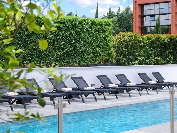 Hôtel pour 2 personnes, avec Terrasse et Jardin ainsi que Piscine et Sauna
