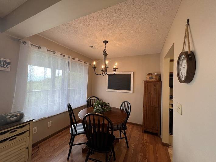 Vacation apartment for 6 people, with balcony and pool in Missouri