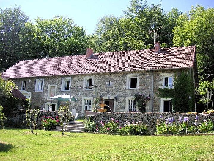 Domaine des Mouillères - Julie in Saint-Georges-la-Pouge, Région de Guéret