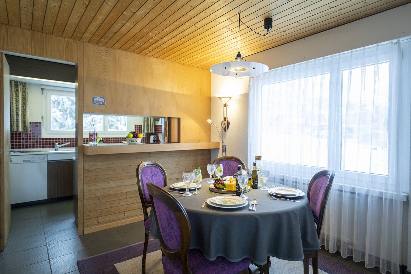 Apartamento entero, Brentschpark Nr. 13: Gemütliche 2.5-Zimmerwohung im ruhig gelegenem Brentschpark in Scuol, Lower Engadine