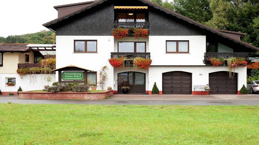 Ferienwohnung für 7 Personen, mit Garten in Mossautal