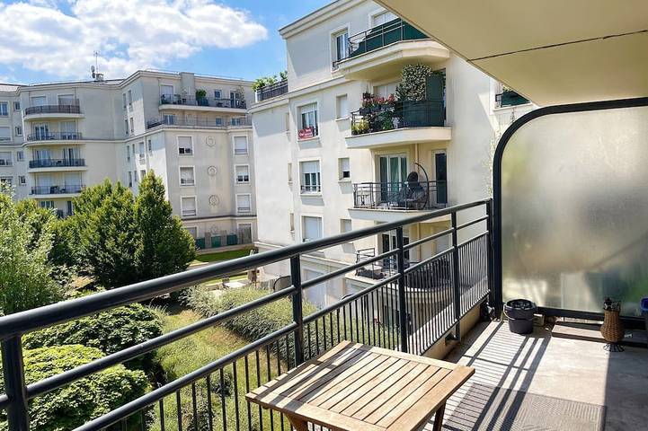 Gîte pour 4 personnes dans Gare Du Bourget