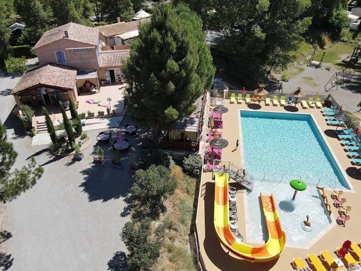 Wohnwagen für 5 Personen, mit Kinderpool - 1