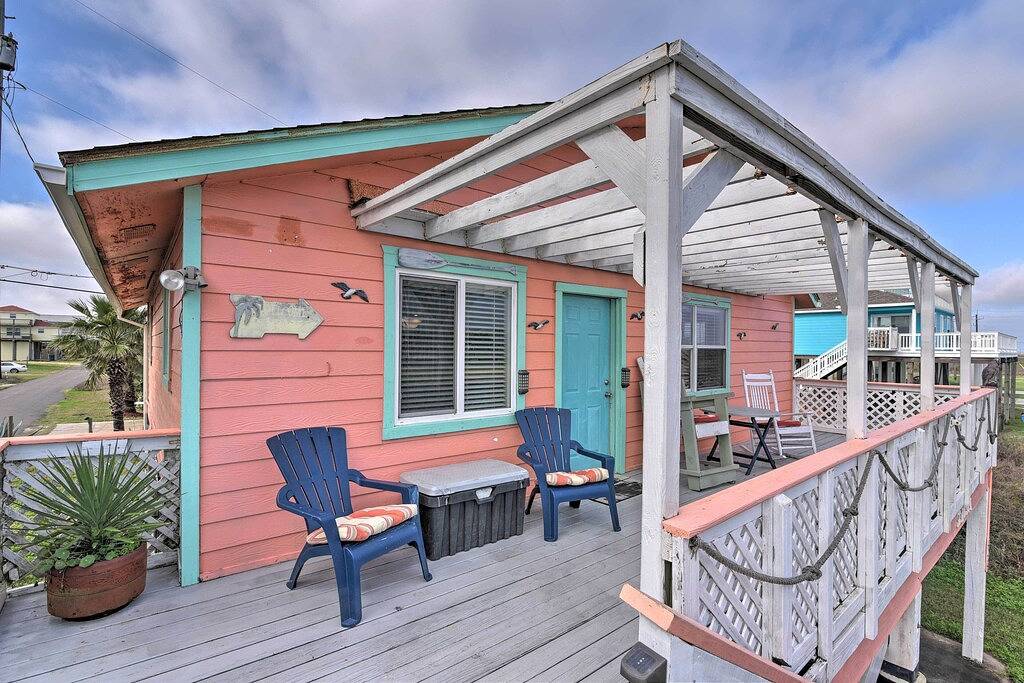 Surfside Beach Home w / Deck - 300 Fuß vom Golf entfernt! in Brazoria County