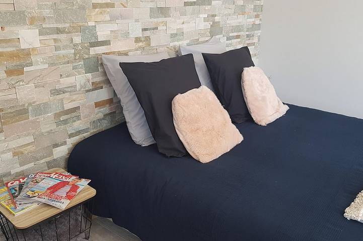 Location de vacances pour 2 personnes, avec jardin à Mornas - 2