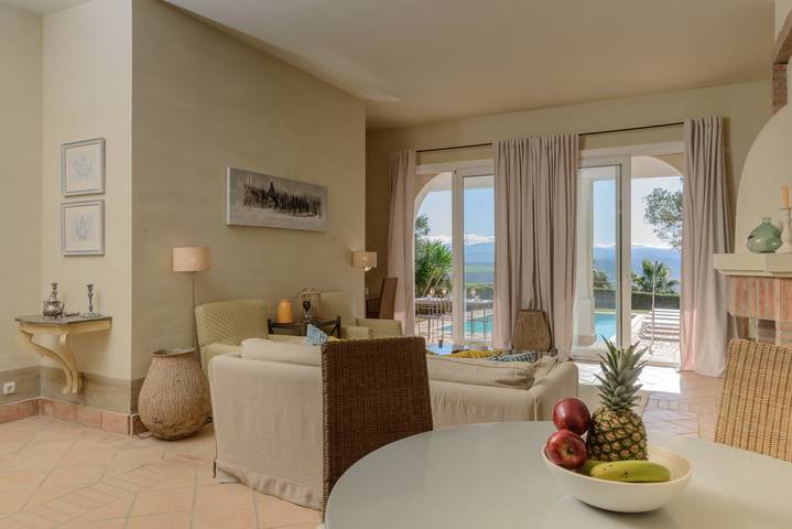 Villa „Lirio“ mit Bergblick, Wlan und Klimaanlage in Benalup-Casas Viejas, Costa de la Luz