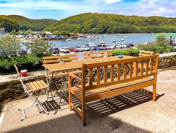 Holiday Rental for 8 People in Looe, Cornwall, Photo 1