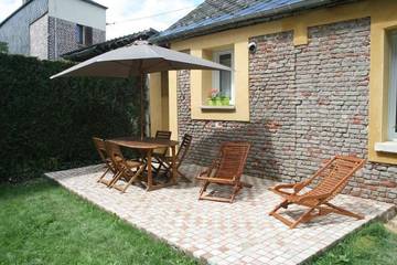 Gîte pour 4 personnes, avec terrasse à Lisieux