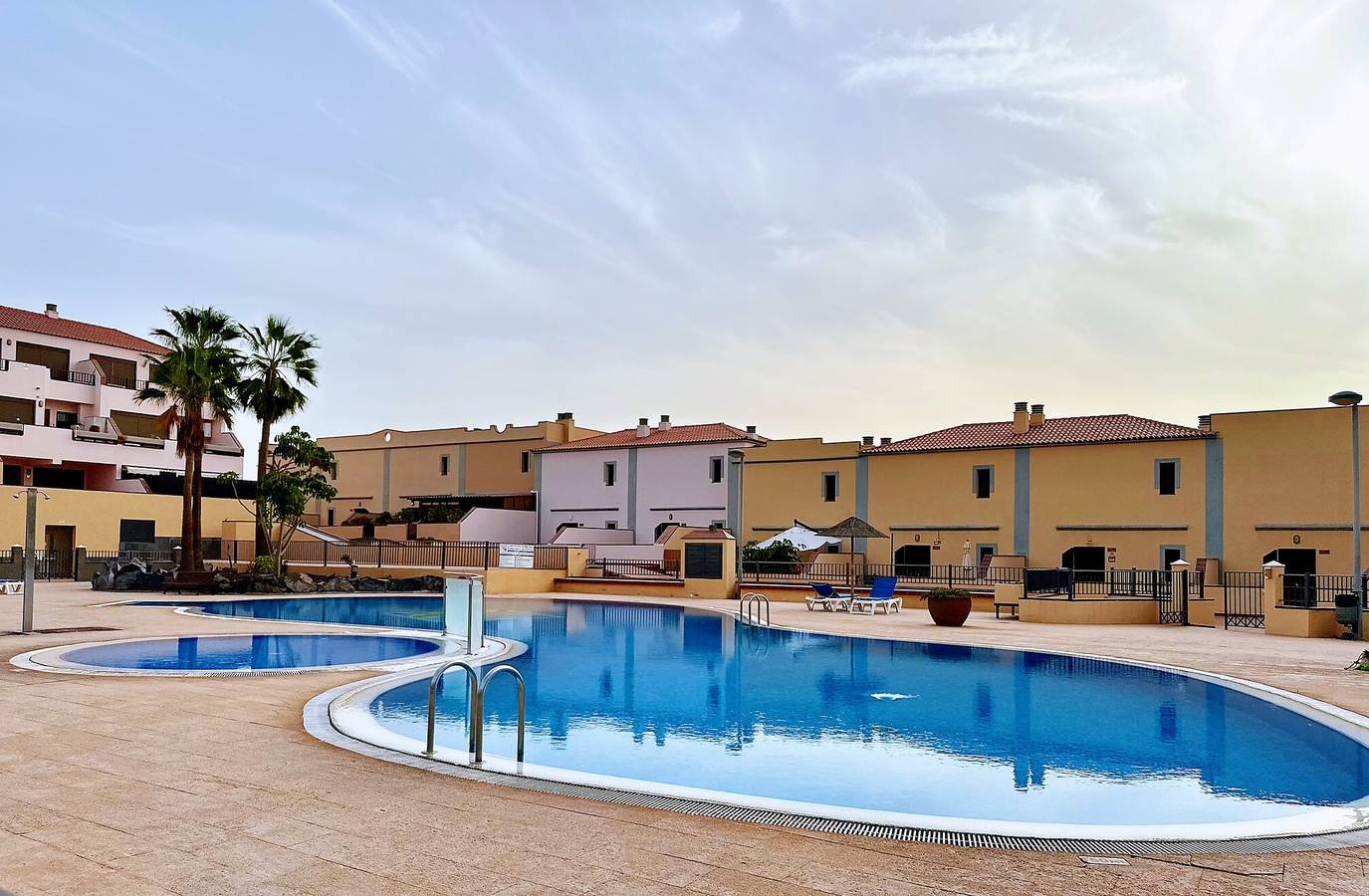 Entire apartment, Vacation Apartment '2 Bedroom  Callao Salvaje' with Sea View, Shared Pool and Wi-Fi in Playa de Ajabo, Adeje