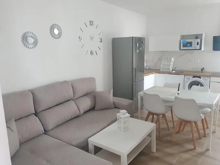 Apartamento de vacaciones para 4 personas, con terraza y vistas - 1