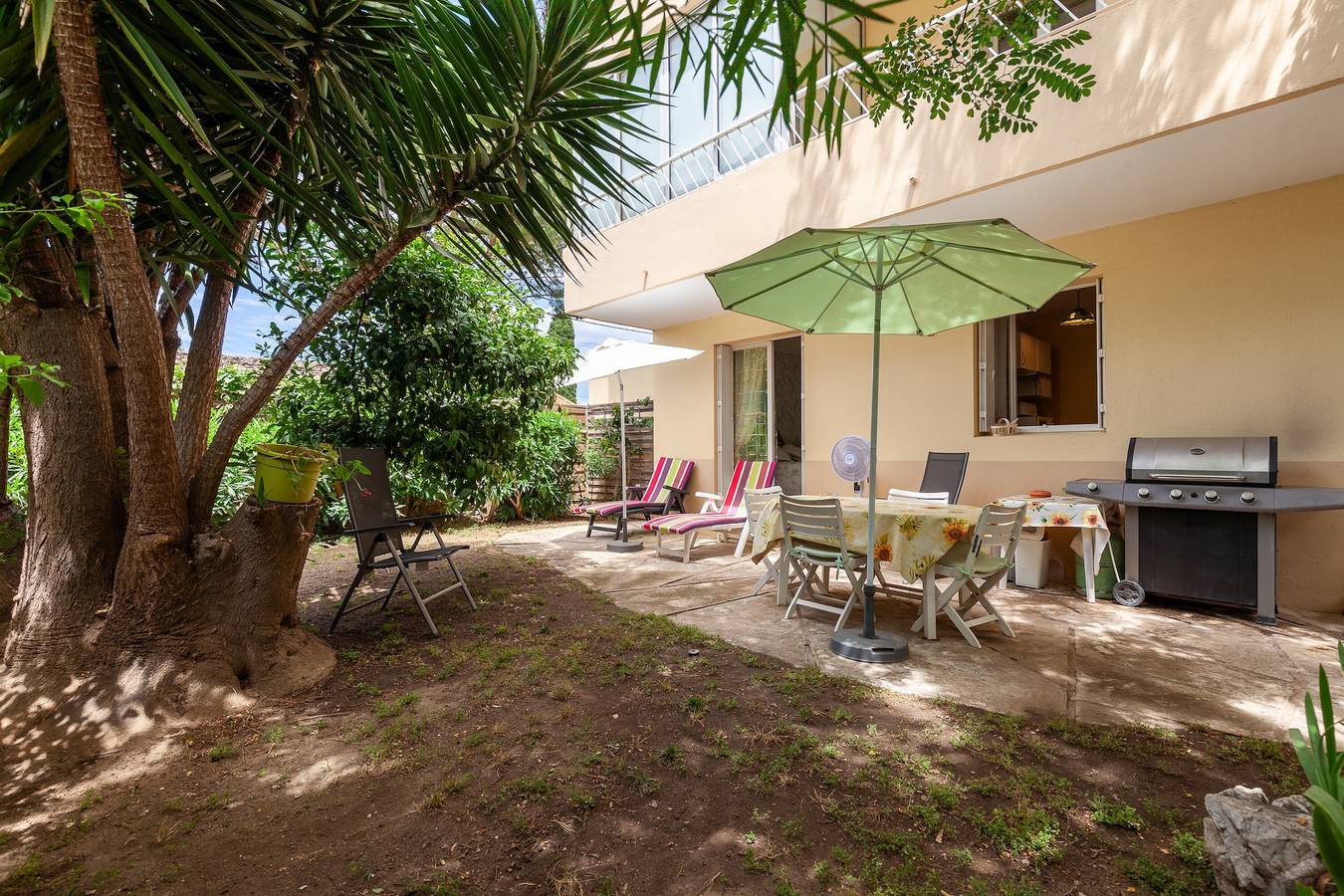 Appartement entier, Appartement 'Dans Cadre De Verdure' avec Terrasse Privée, Jardin Privé et Wi-Fi in La Seyne-sur-Mer, Côte méditerranéenne (France)