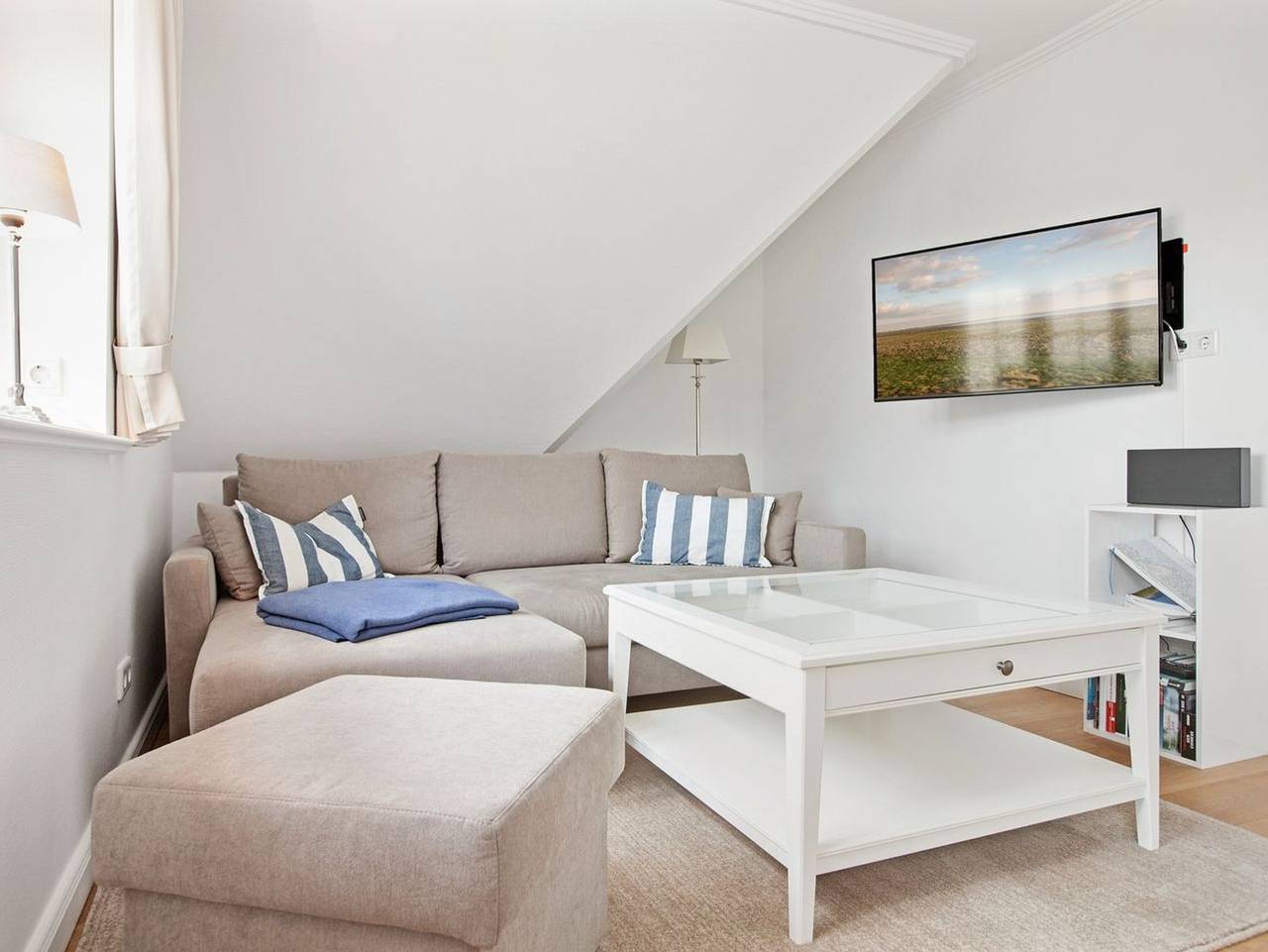 Ganze Ferienwohnung, Westsidehüs - Strand- und dorfteichnahe Lage. Viel Platz. Eigener Garten. Feine Ausstattung. in Wenningstedt, Sylt