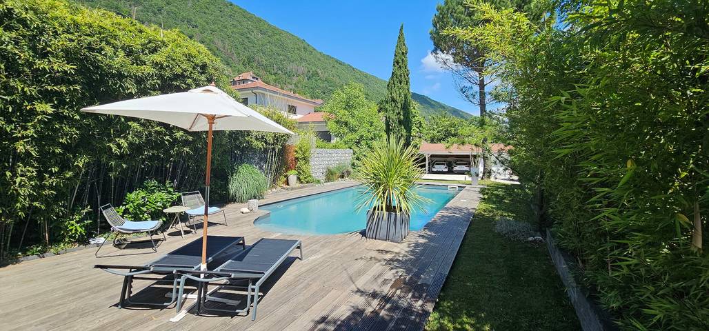 Villa voor 6 personen, with Balkon and Terras as well as Tuin and Zwembad in Haute-Savoie