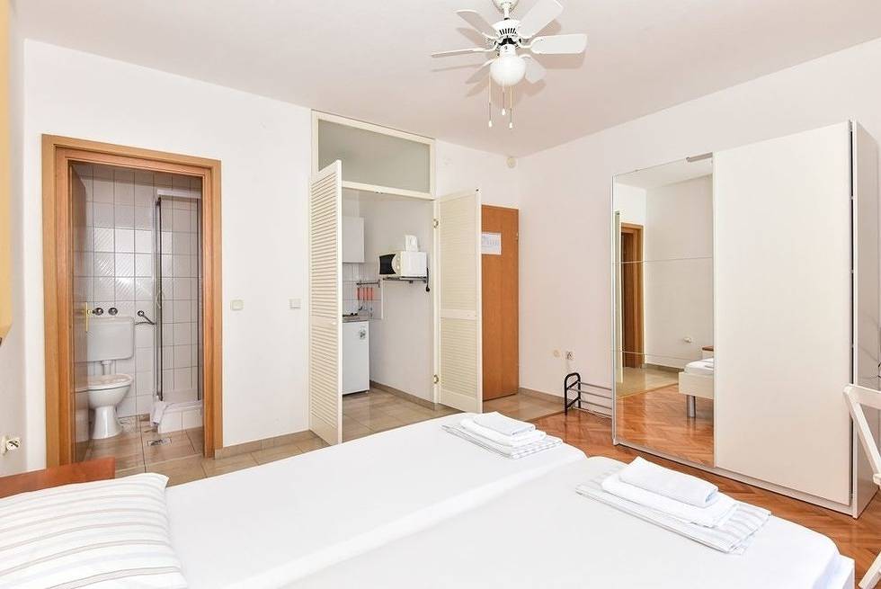 Ganze Ferienwohnung, Apartment 4 in Baska Voda, Makarska Riviera