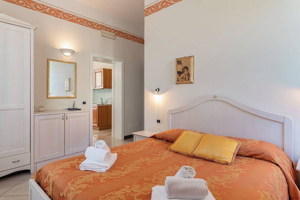 Ganze Wohnung, Erdgeschosswohnung - Weiß/Gold in Borgo a Mozzano, Lucca Provinz