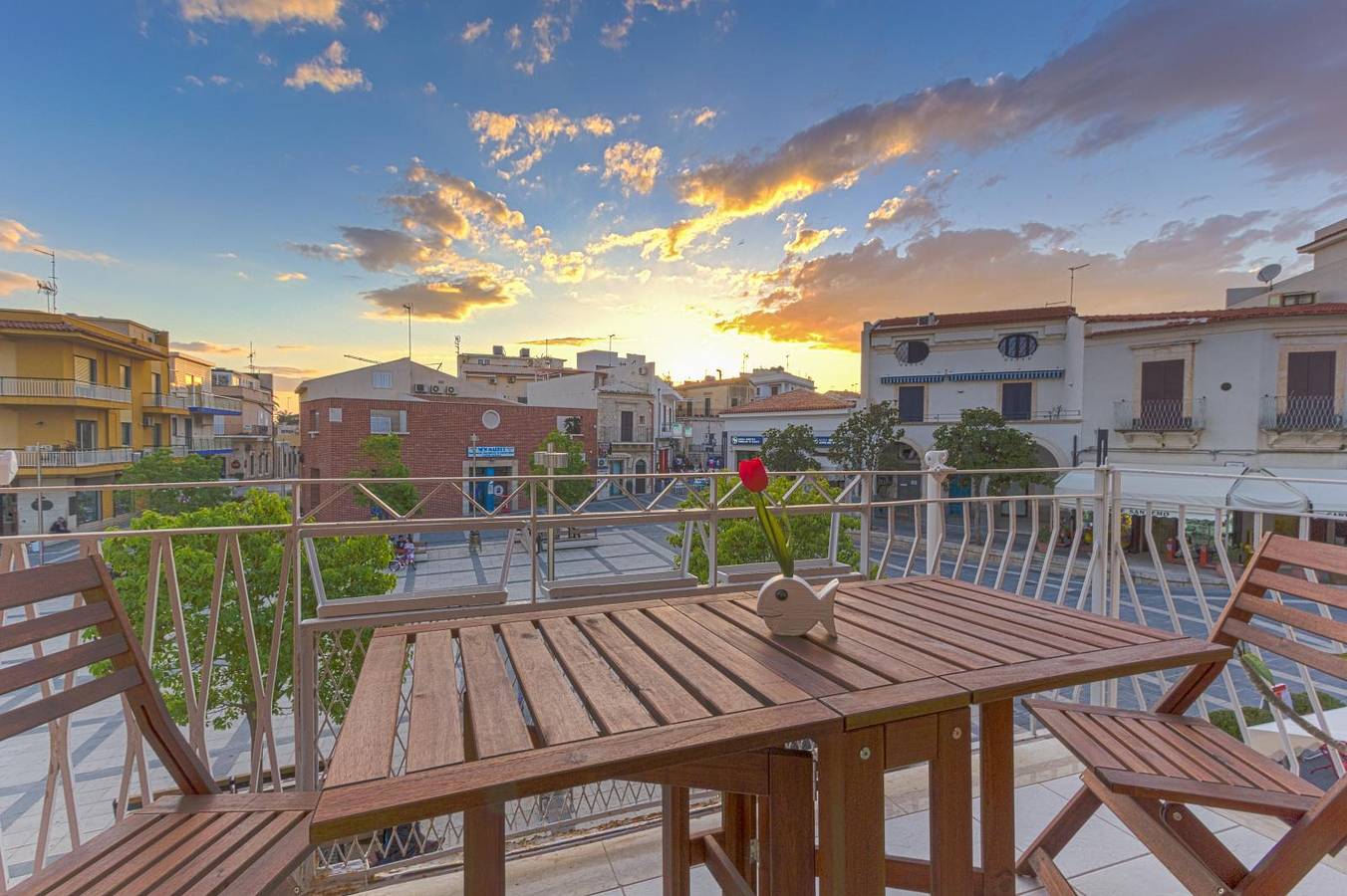 Apartamento entero, Apartamento de vacaciones para 4 personas con balcón/terraza in Marina di Ragusa, Provincia de Ragusa