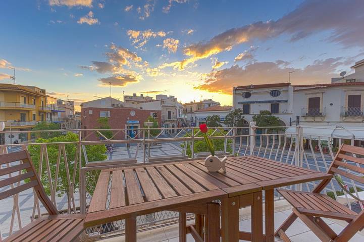 Ferienwohnung für 4 Personen, mit Balkon/Terrasse in Marina di Ragusa - 2