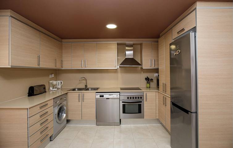 Apartamento vacacional entero, Apartamento junto a la playa con aire acondicionado y terraza in Pineda de Mar, Costa del Maresme