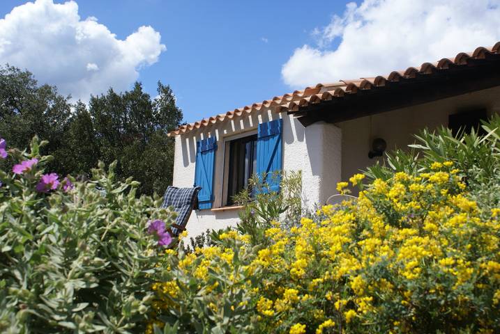 Gîte pour 5 personnes, avec piscine