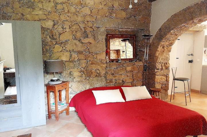 Gîte pour 3 personnes, avec jardin et terrasse à Isolaccio-di-Fiumorbo - 4