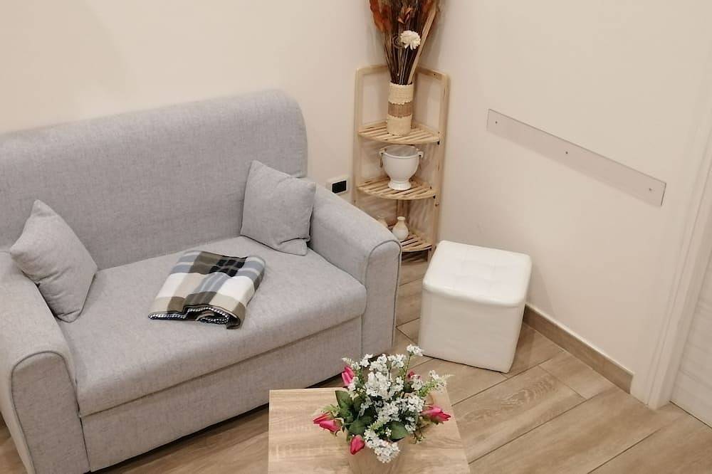 Apartment in the center of Taranto 20 meters from the pedonale.No Ztl zone. in Taranto, Golf von Tarent