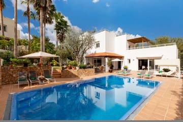 Villa in Santa Eulària des Riu, Ibiza Osten für 8 