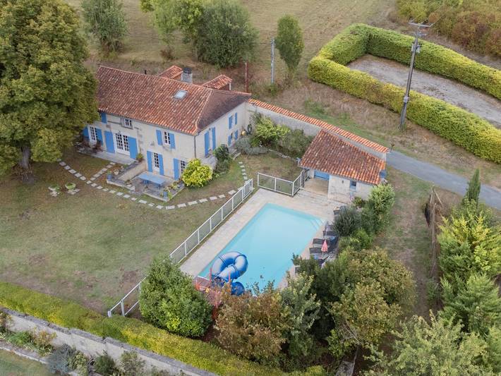 Location de vacances pour 18 personnes, avec jardin et piscine, animaux acceptés dans Périgord Vert - 3