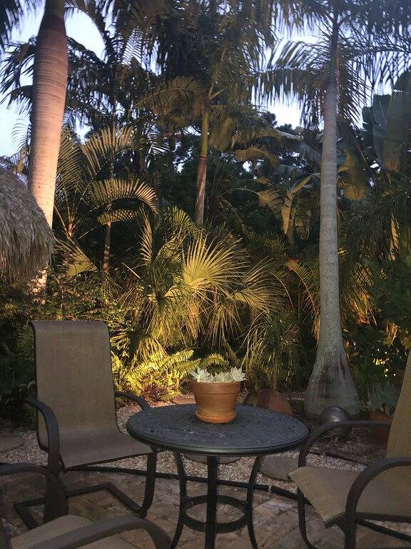 Zentral gelegen, in der Nähe der Innenstadt von Sarasota, Kürzlich renoviert, Tropical in Sarasota, Sarasota County