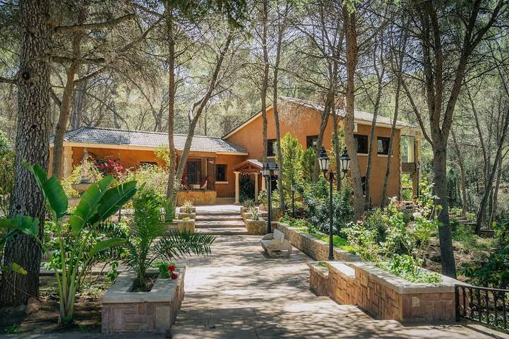 Romeu. Impresionante chalet  en un tranquilo paraje natural cerca de la playa in Sagunto, Costa de Valencia