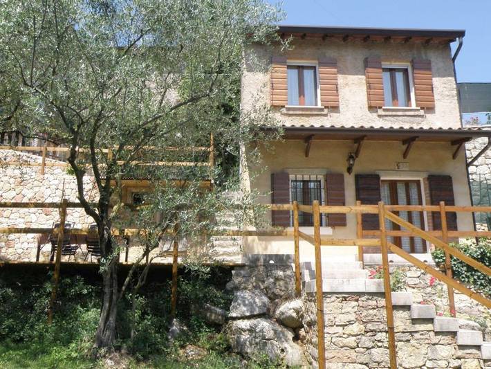 Casa vacanza per 3 persone, con Terrazza e Giardino nonché Panorama a Sant'Ambrogio di Valpolicella