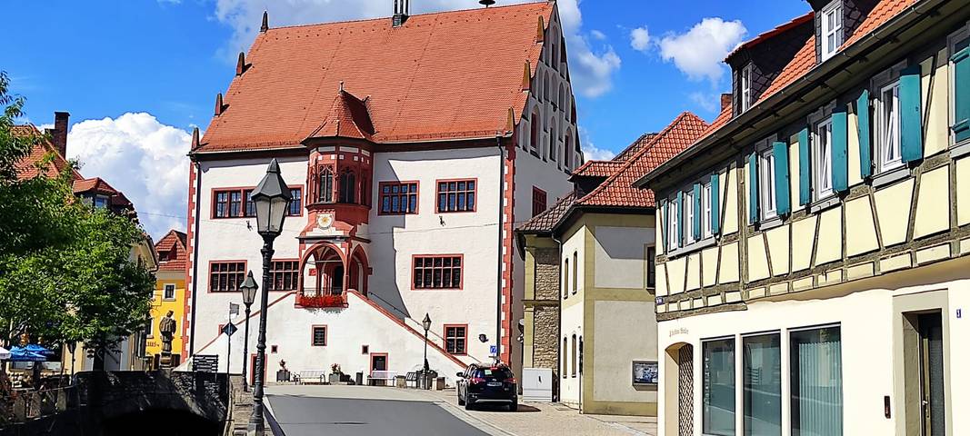Ganze Wohnung, Ferienwohnung Fackelmann - Ferienwohnung mit großer Terrasse und Blick auf den Steigerwald in Dettelbach, Fränkisches Weinland