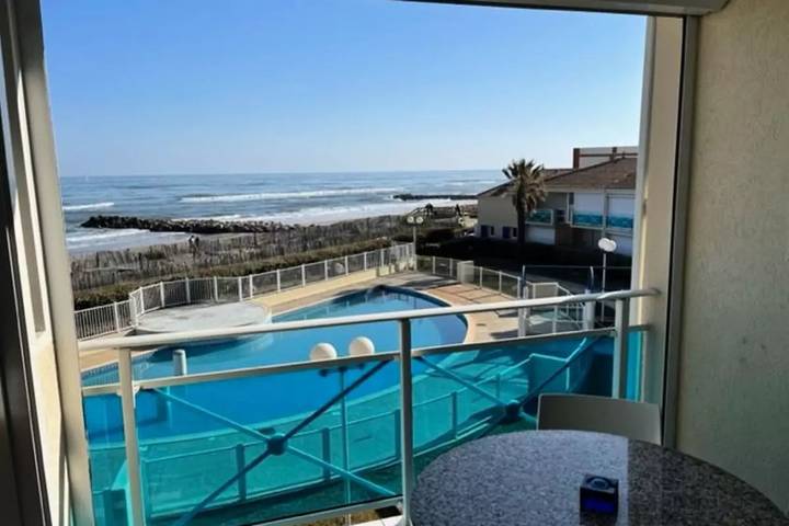 Ferienwohnung für 3 Personen, mit Pool und Terrasse in Frontignan