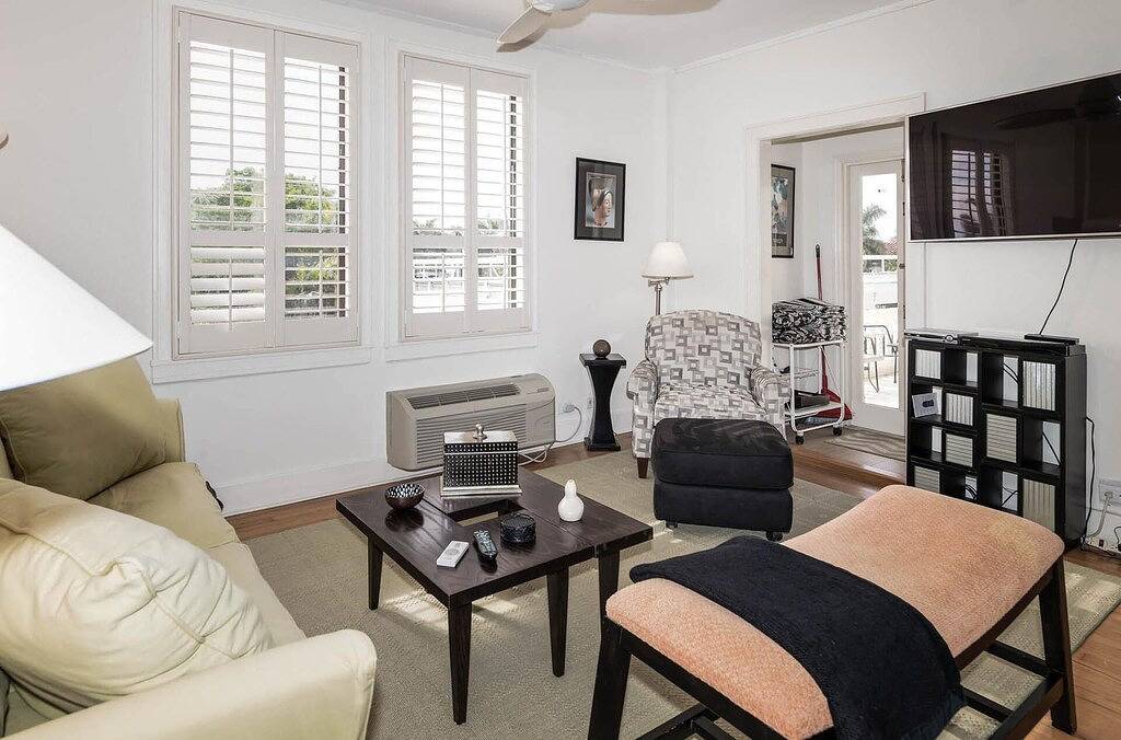 Ganze Wohnung, Tropical Ocean View of Palm Beach in Palm Beach, Palm Beach County