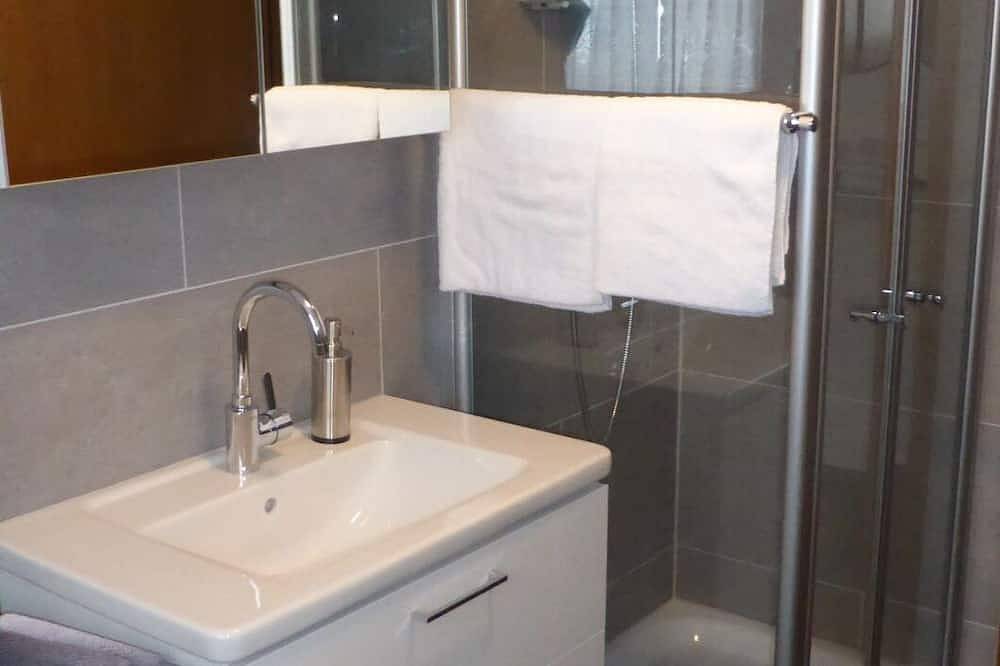 Ganze Wohnung, Ferienwohnung mit 1 Schlafzimmer (42 qm) in Hildfeld, Winterberg