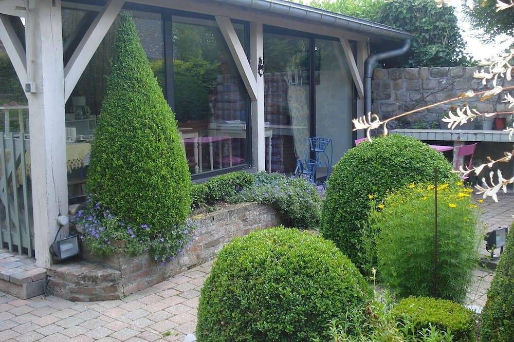 Maya, studio d'hôtes indépendant avec kitchenette in Saint-Sylvestre-de-Cormeilles, Région de Bernay